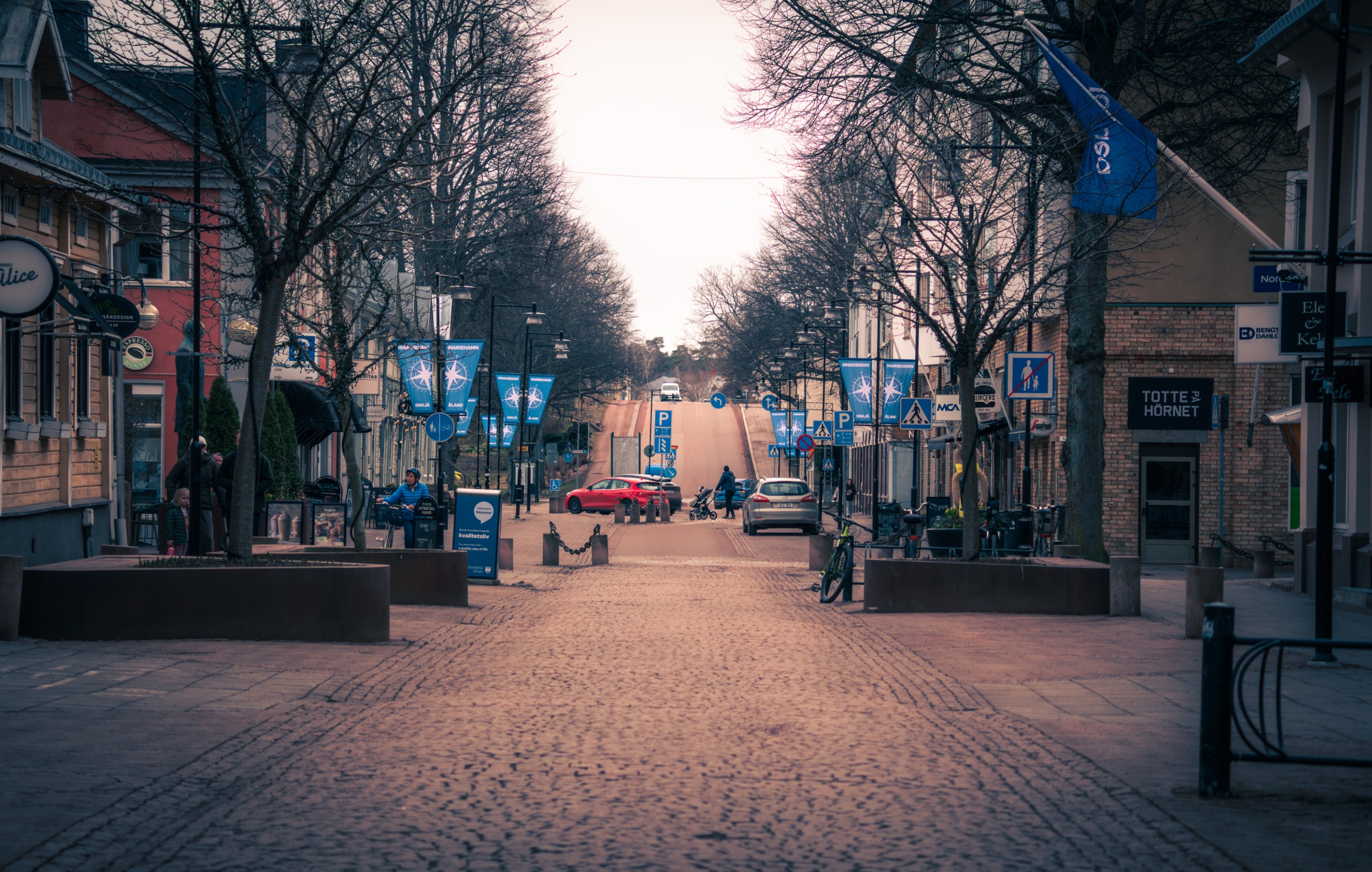 Quiet Town Avenue - Åland